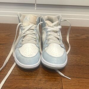 Jordan Kids Sneakers in White and Light Blue